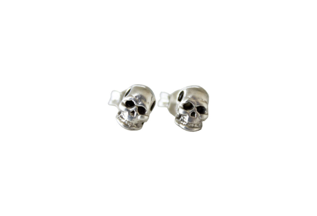 Skull studs