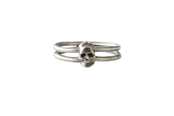 One Skull Ring
